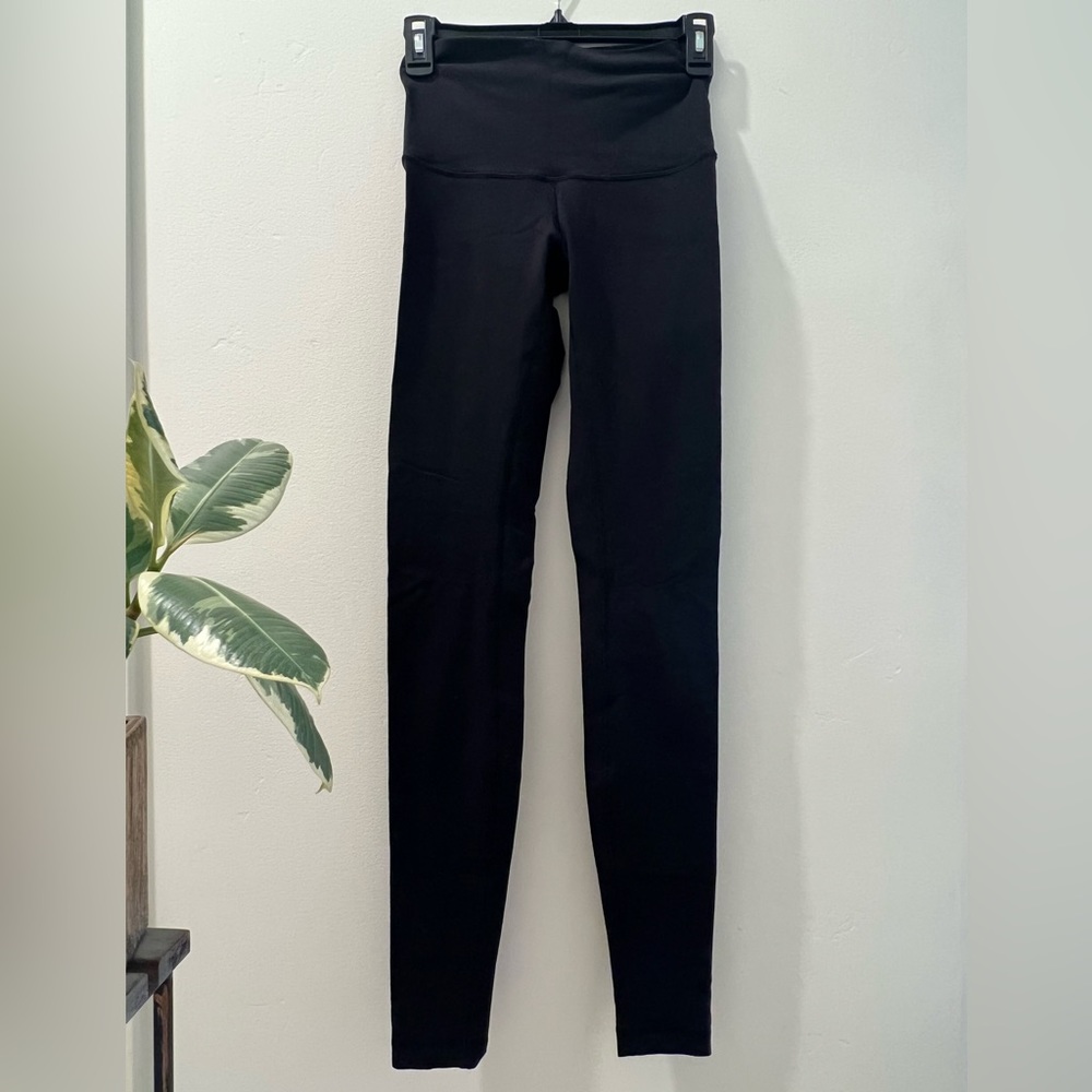 Lululemon wunder under black leggings